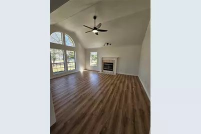 192 Bluebonnet Drive, Decatur, TX 76234 - Photo 2