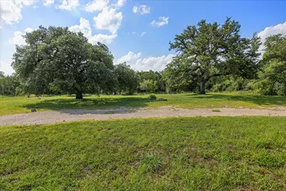 306 Litigation Street, Glen Rose, TX 76043 - Photo 8