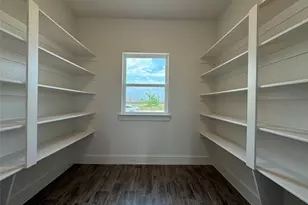 148 Chapowits, Godley, TX 76044 - Photo 6