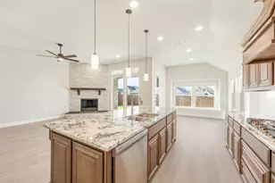 1036 Snowy Owl Dr, Alvarado, TX 76009 - Photo 16