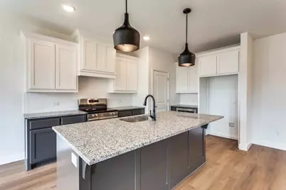 514 Hillcrest Circle, Justin, TX 76247 - Photo 6