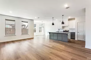 514 Hillcrest Cir, Justin, TX 76247 - Photo 4