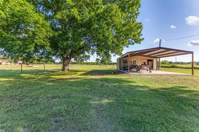 1290 Cr 3355, Paradise, TX 76073 - Photo 36