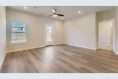 306 Amberville Drive, Red Oak, TX 75154 - Photo 4