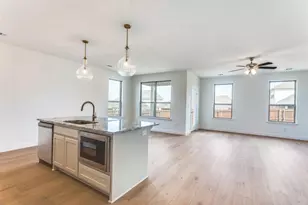 533 Hillcrest Cir, Justin, TX 76247 - Photo 6