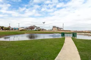 533 Hillcrest Cir, Justin, TX 76247 - Photo 14