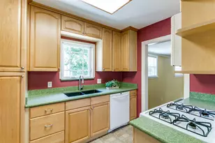 202 North St, Grand Prairie, TX 75050 - Photo 8