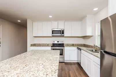 819 S Sutton Street, Mabank, TX 75147 - Photo 10