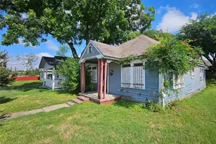 917 E Pulaski St, Fort Worth, TX 76104 - Photo 2