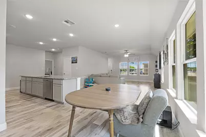 9221 White Settlement Road, White Settlement, TX 76108 - Photo 16