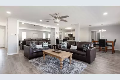 701 Kentwood Circle, Bedford, TX 76021 - Photo 18