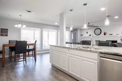 701 Kentwood Circle, Bedford, TX 76021 - Photo 28