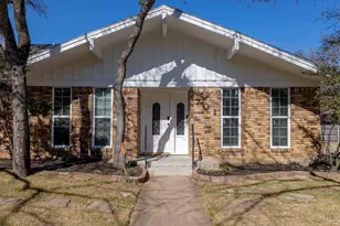 701 Kentwood Cir, Bedford, TX 76021 - Photo 1
