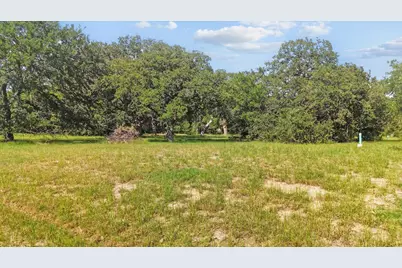 118 W Shady Shores Road, Shady Shores, TX 76210 - Photo 2