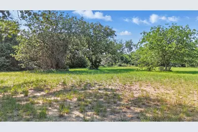 126 W Shady Shores Road, Shady Shores, TX 76210 - Photo 4