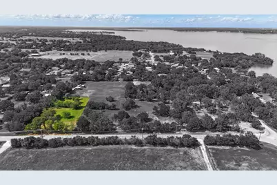 200 W Shady Shores Road, Shady Shores, TX 76210 - Photo 6