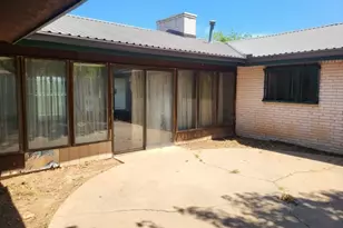 306 Wade St, Olney, TX 76374 - Photo 6