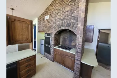 306 Wade Street, Olney, TX 76374 - Photo 10