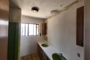 306 Wade St, Olney, TX 76374 - Photo 20