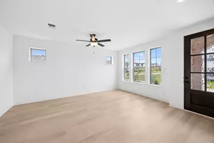 917 Almond Blossom Cir, Crowley, TX 76036 - Photo 6