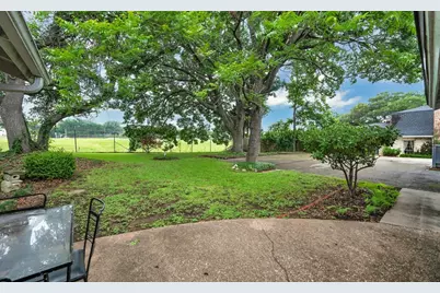 2832 Wooded Acres Drive, Waco, TX 76710 - Photo 28