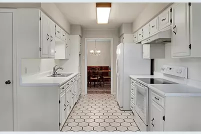 2832 Wooded Acres Drive, Waco, TX 76710 - Photo 10