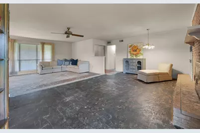 2832 Wooded Acres Drive, Waco, TX 76710 - Photo 6