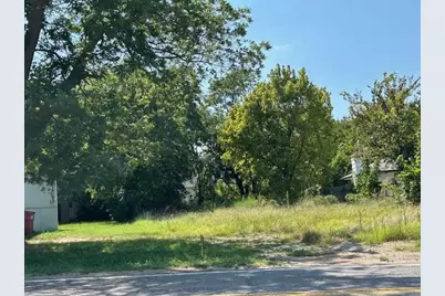 306 S Pecan Street, Bells, TX 75414 - Photo 8