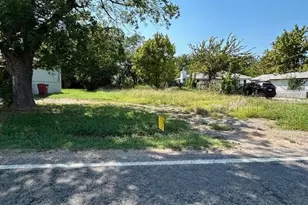 306 S Pecan St, Bells, TX 75414 - Photo 1