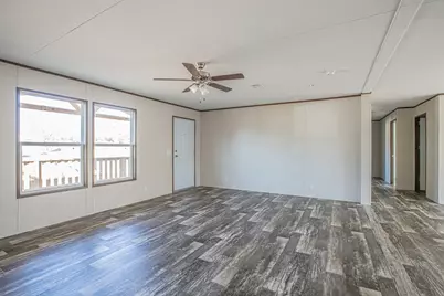 101 Kelly Court, Azle, TX 76020 - Photo 10