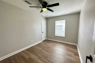 901 Kingdom Cir, Waxahachie, TX 75165 - Photo 12