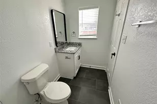 901 Kingdom Cir, Waxahachie, TX 75165 - Photo 16