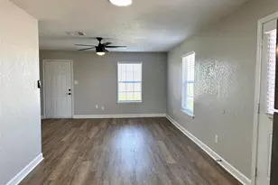 901 Kingdom Cir, Waxahachie, TX 75165 - Photo 6