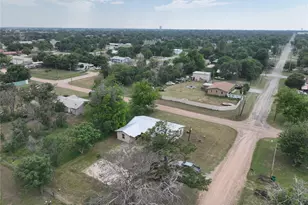 927 London St, Vernon, TX 76384 - Photo 2