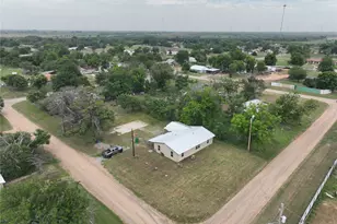 927 London St, Vernon, TX 76384 - Photo 6