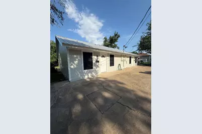 304 E Hickory Street #B, Kaufman, TX 75142 - Photo 1