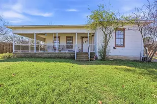 516 Mill St, Denton, TX 76205 - Photo 2