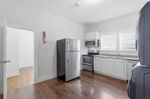 516 Mill St, Denton, TX 76205 - Photo 10