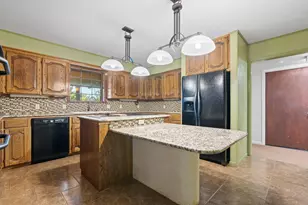 7 Fox Hollow Rd, Joshua, TX 76058 - Photo 10