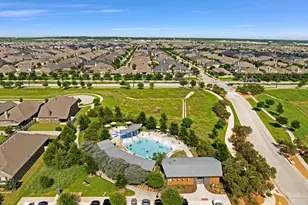 1905 13th St, Argyle, TX 76226 - Photo 32