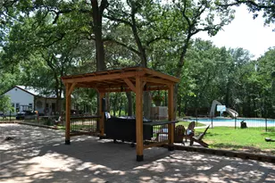 5712 County Rd 402, Grandview, TX 76050 - Photo 6