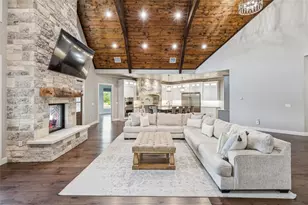 12877 Foutch Rd, Pilot Point, TX 76258 - Photo 10