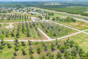 7018 Gulfstream Dr, Granbury, TX 76049 - Photo 10