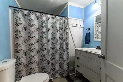 211 Huron Street, Cleburne, TX 76031 - Photo 6