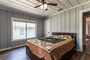 211 Huron St, Cleburne, TX 76031 - Photo 12