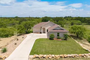 7705 Feather Bay Dr, Brownwood, TX 76801 - Photo 2