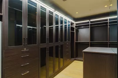 2025 Woodall Rodgers Freeway #51, Dallas, TX 75201 - Photo 34