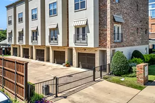 100 Alread Ct, Fort Worth, TX 76102 - Photo 4