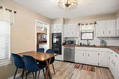 4112 Cimmaron Trail, Granbury, TX 76049 - Photo 8