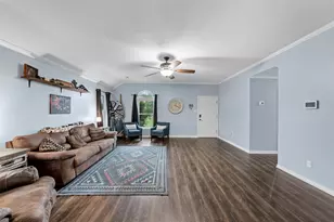 104 Oak Hill Loop, Whitney, TX 76692 - Photo 4